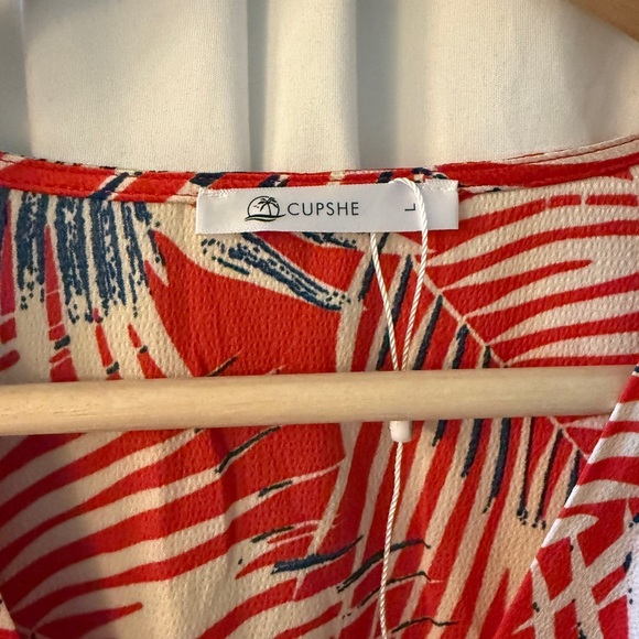 Cupshe Tropical Red and White Maxi Dress - Picture 6 of 11